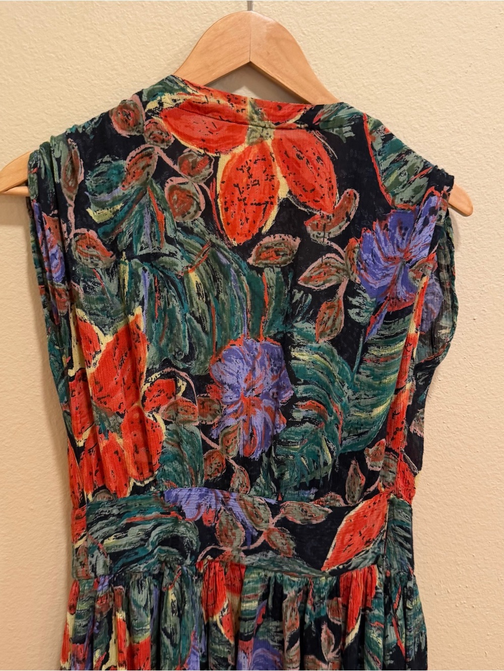Vintage Together! Floral Wrap Midi Dress in Green, Red, Purple Fruit Small - Picture 9 of 12
